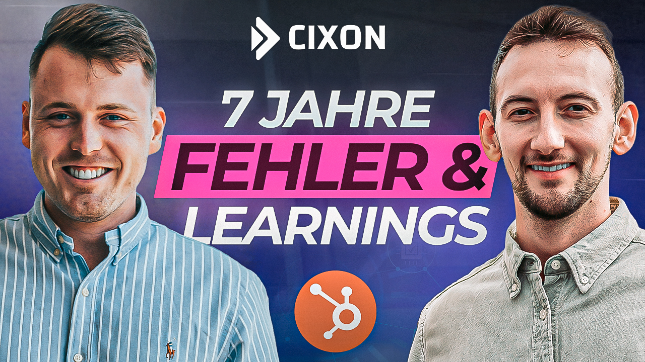 HubSpot – unsere wichtigsten Learnings | Podcast Thumbnail | Stefan Wendt & Dominik Enzler vor blauem Hintergrund 